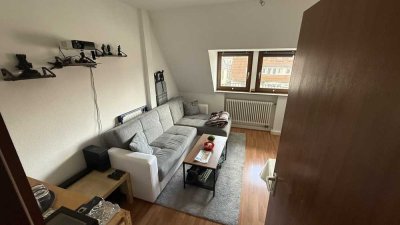 Sie werden belohnt , wenn Sie im 5 Stock angekommen sind - Helle 3,5-Zimmer Wohnung in Stgt-West