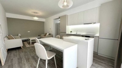 Schöne 2-Zimmer-Wohnung mit gehobener Innenausstattung mit Balkon und EBK in Schwerin