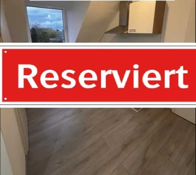 ******* RESERVIERT ********   Charmantes 1,5-Zimmer-Apartment im 2. OG in Velbert - Kernsaniert