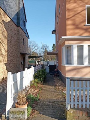 Exklusive Sanierte 3-Zimmer DG Maisonette Wohnung Lev Schlebusch