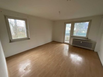 Achtung! schöne 2-Zimmer-Wohnung mit Balkon in MG Mülfort ab sofort frei