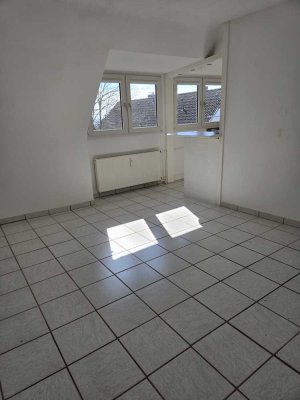 Gemütliche 3-Zimmer Dachgeschosswohnung in Leverkusen-Quettingen-Biesenbach