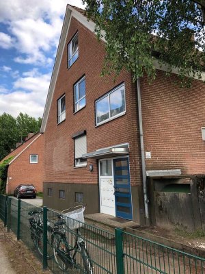 Schöne 3-Zimmer-Maisonette-Wohnung mit Balkon