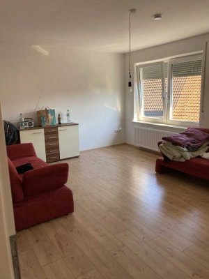 Renovierte 2-Zimmer-Wohnung im 2. OG in Kühlenthal