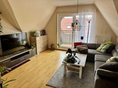 Helle 3-Zimmer-Dachgeschosswohnung mit Balkon & Stellplatz in ruhiger Lage von Büdingen