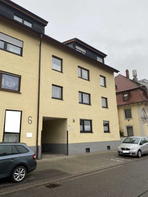 2-Zi. Wohnung mit Stellplatz und Balkon