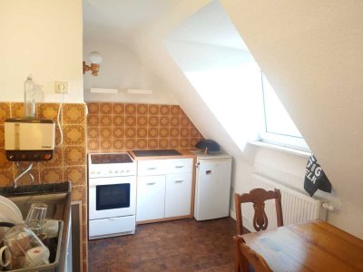 Schöne 2-Zimmer DG Whg ideal für Singles, 4.OG!
