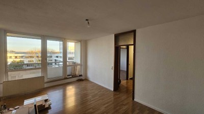 Moderne 2‑Zimmer Wohnung im 8. OG mit Balkon in Köln-Junkersdorf