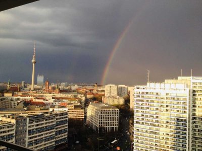 2 Zimmer Wohnung mit Panoramablick im Herzen
Berlins (provisionsfrei!)