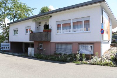 Moderne 3,5 Zimmer Wohnung mit separatem Eingang in Lörrach/Stetten direkt an der Grenze zu Riehen