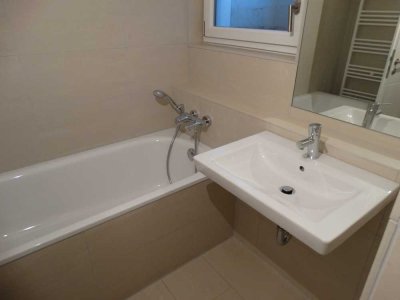 TOPLAGE - ST. PAULI -  SUPER RUHIG - 3 ZI. MAISONETTE MIT KLEINEM STADTGARTEN-EXCLUSIVE AUSSTATTUNG