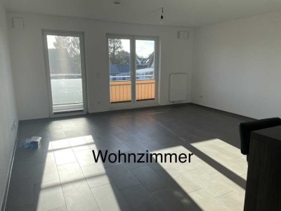 Helle 2,5-Zimmer Wohnung im 1. OG mit Balkon in Bremerhaven-Schiffdorferdamm