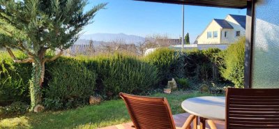 Großzügiges Einfamilienhaus mit Garten und herrlicher Aussicht in ruhiger Ortsrandlage