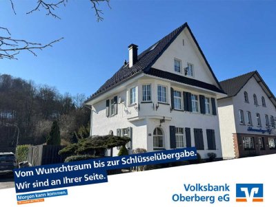 Vielseitige Immobilie für die große Familie!
Ein- bzw. Zweifamilienhaus in Gummersbach