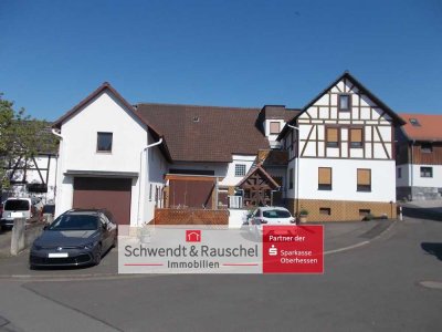 Eine tolle Kombination - Wohnhaus mit Nebengebäuden in Schotten-Einartshausen