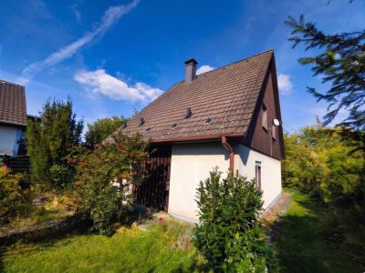 Freistehendes, gemütliches EFH (105qm) mit Terrasse, Garten und Vollkeller in Beuel-Niederholtorf!