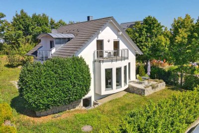 Familienglück Einfamilienhaus in Birkenfeld – modern, freistehend & mit Doppelgarage