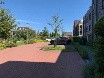 Moderne Neubauwohnung, direkt am Stadtwald und in 5 Min. zur Regiobahn.