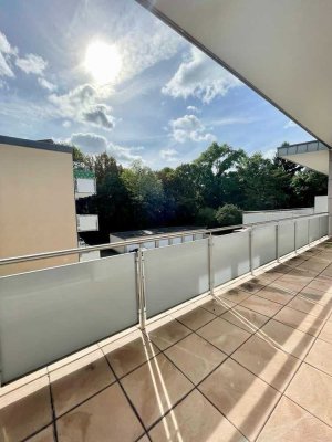 Gemütliche & helle 2 Zimmerwohnung mit großen Balkon