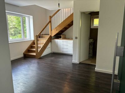 Attraktive 2-Zimmer-Maisonette-Wohnung in HP-Wald-Erlenbach