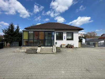 Monteurunterkunft in Wildenberg - 7 Schlafzimmer und zahlreiche Parkplätze direkt am Haus