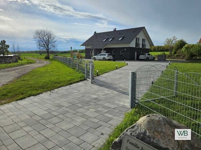Familientraum! Freistehendes Einfamilienhaus mit unverbautem Blick in die Feldmark