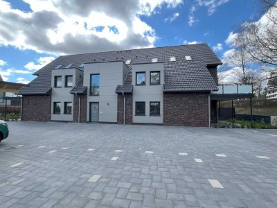 Exklusive 4-Zimmer-Maisonette-Wohnung mit gehobener Innenausstattung mit Balkon und EBK in Buxtehude