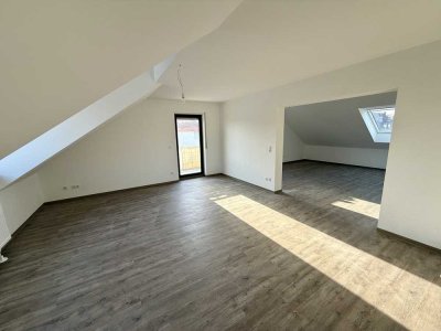 Erstbezug nach Sanierung mit Balkon: attraktive 4,5-Zimmer-Wohnung in Beindersheim