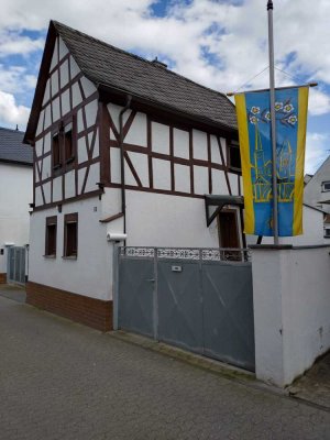 Historisches Fachwerk-Haus in 56072, Koblenz-Güls