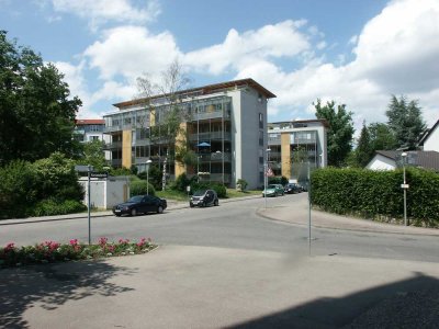 Vollständig renovierte 3-Zimmer-Wohnung mit Balkon und Einbauküche in Stuttgart
