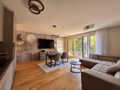 Luxury Living zwischen Bahnhof und Innenstadt | Exklusiv möbliert | Sofort bezugsfertig | Freier Grünblick | Loggia
