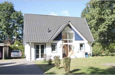 Sanierte 4-Zimmer Wohnung mit großem Garten im Einfamilienhaus