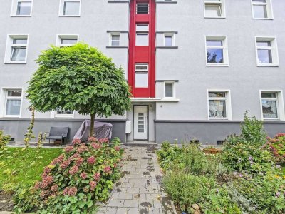 charmante renovierte Altbauwohnung mit Balkon in ruhiger Lage