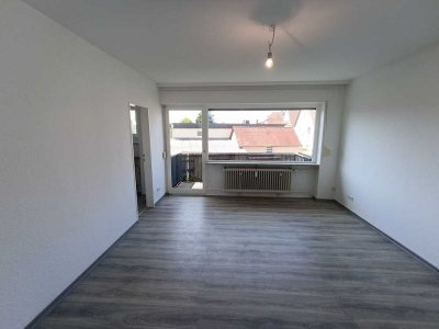 Stilvolle, sanierte 1-Zimmer-Wohnung mit Balkon in Kelsterbach