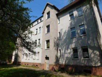 Schöne 2-Zimmer-Wohnung im 2. OG mit Vinylboden zentral gelegen...