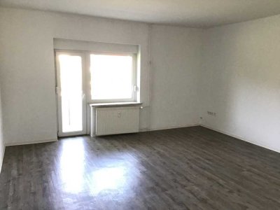 Moderne Wohnung mit Balkon in angenehm ruhiger Lage