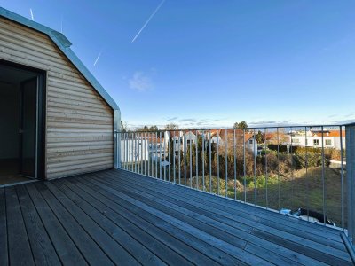 4 ZIMMER DACHGESCHßWOHNUNG IM ZENTRUM