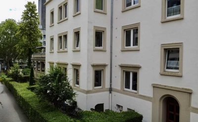 Charmante Altbauwohnung mit großzügigem Raumgefühl in begehrter Koblenzer Lage