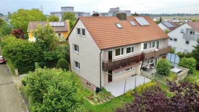 Handwerker aufgepasst! Doppelhaushälfte mit viel Potenzial und schönem Garten in Lehr!