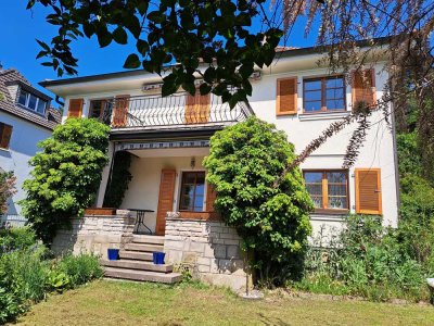 7-Zimmer Villa in Hanglage mit unverbaubarem Ausblick in Schweinfurt Nördlicher Stadtteil