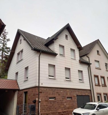 Solides Haus, klein aber fein - sofort beziehbar inkl. Möbel.