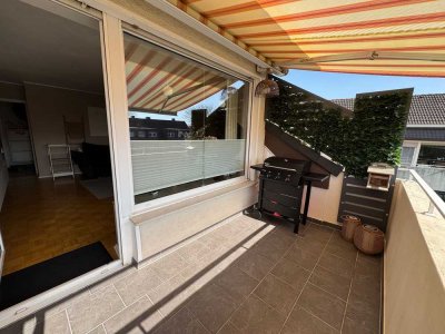 **Reserviert** Schöne 3,5-Zimmer-Wohnung mit Südbalkon und EBK im Westviertel (von privat)
