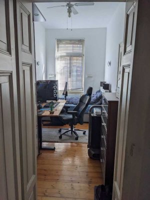 WG Zimmer in Heidelberg Neuenheim - möbliertes 13 m² Zimmer