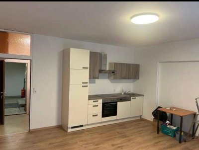 34m²-Wohnung, saniert inkl. Küche+ Bad