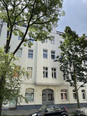 Stilvolle, vollständig renovierte 2-Zimmer-Wohnung mit gehobener Innenausstattung in Berlin Spandau