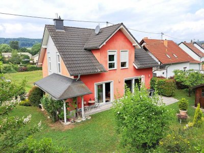 Sehr gepflegtes, neuwertiges Wohnhaus mit viel Platz in Merzig-Brotdorf