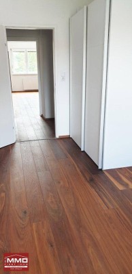 Günstige Gelegenheit * 3-Zimmer + LOGGIA + Stellplatz * Nähe RINGSTRASSE