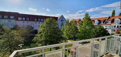3-Zi.-Wohnung mit Balkon, EBK und TG Stellplatz in Roth Zentrum