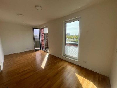 Exklusive neuwertige 3-Zimmer-Wohnung mit schönem Balkon von PRIVAT!
