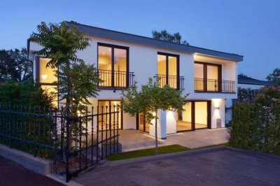 Exklusives lichtdurchflutetes Traumhaus in grüner Umgebung